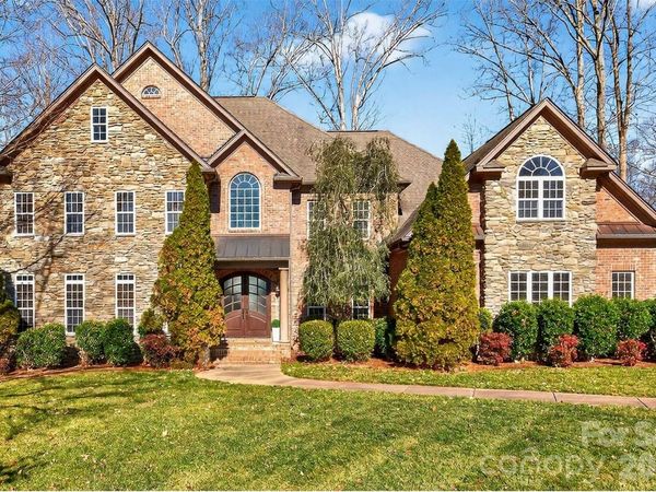 6565 Robin Hollow Drive, Mint Hill, NC 28227