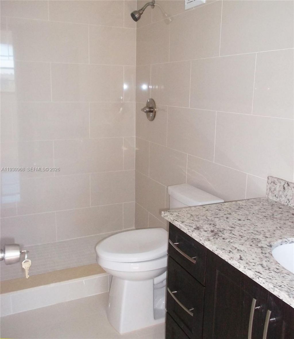8950 NE 8th Ave, Unit 506, Miami, FL 33138 Photo