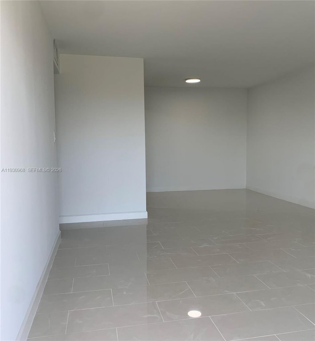 8950 NE 8th Ave, Unit 506, Miami, FL 33138 Photo