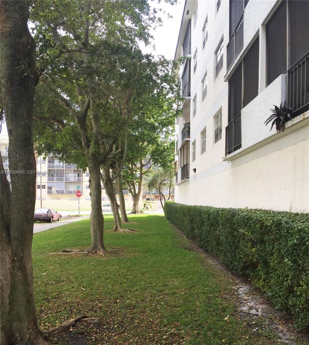 8950 NE 8th Ave, Unit 506, Miami, FL 33138 Photo