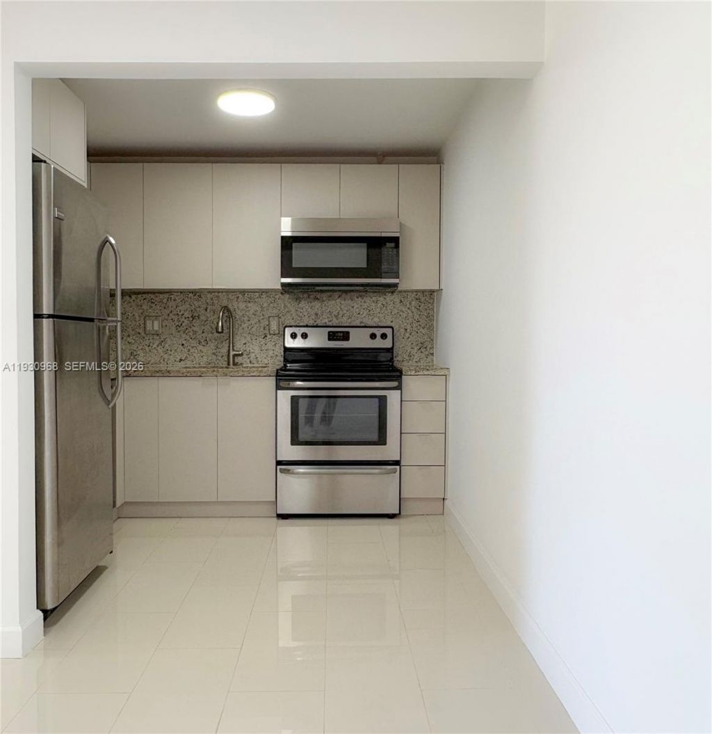 8950 NE 8th Ave, Unit 506, Miami, FL 33138 Photo