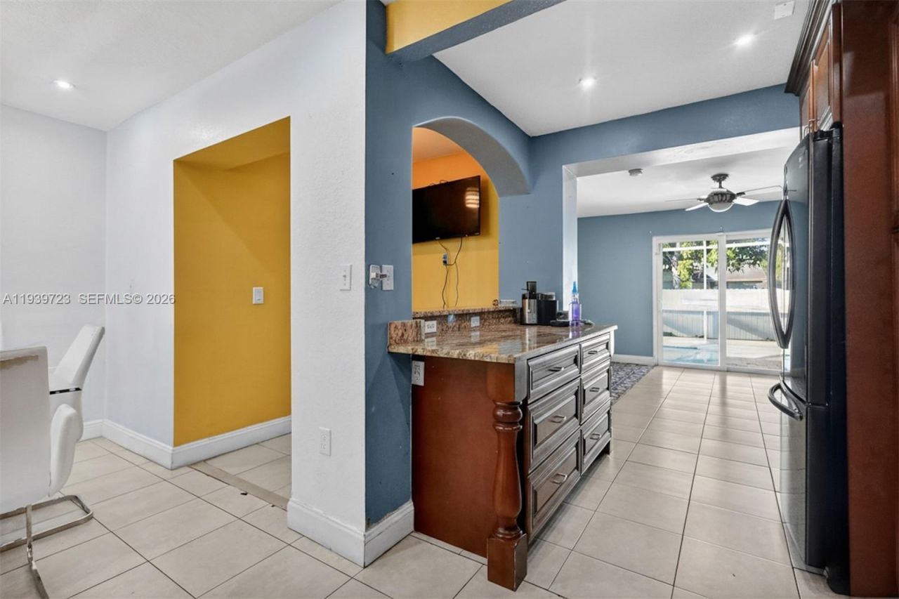 2410 Gulfstream Dr, Miramar, FL 33023 Photo