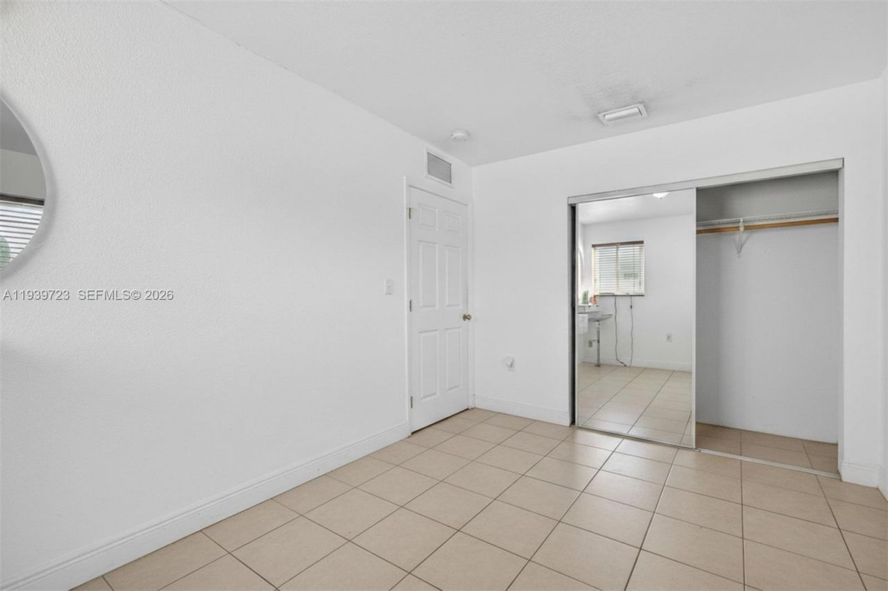 2410 Gulfstream Dr, Miramar, FL 33023 Photo