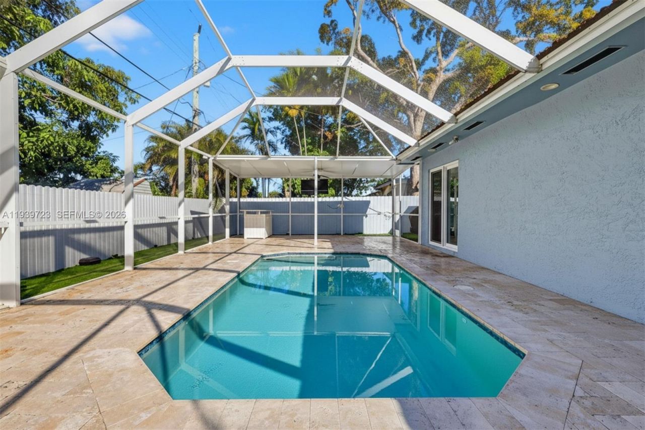 2410 Gulfstream Dr, Miramar, FL 33023 Photo