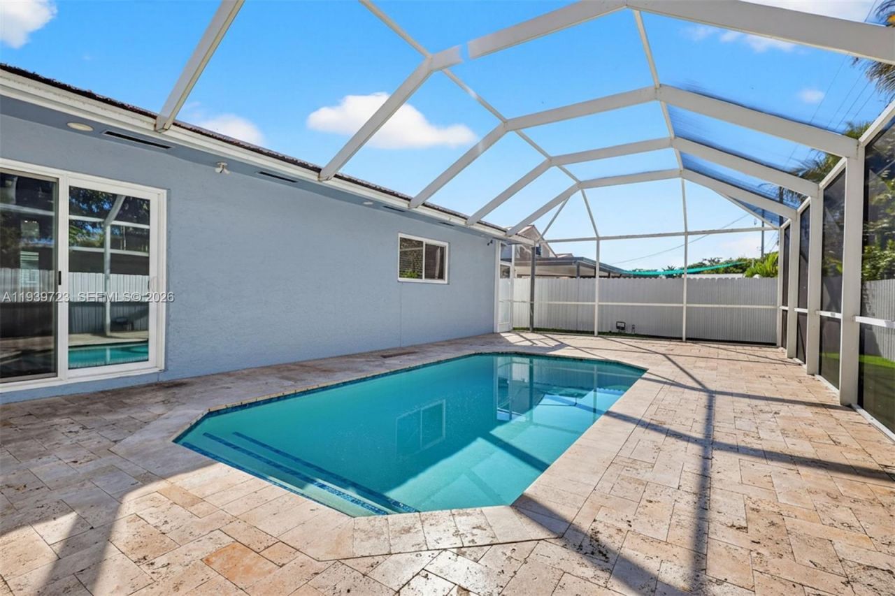 2410 Gulfstream Dr, Miramar, FL 33023 Photo