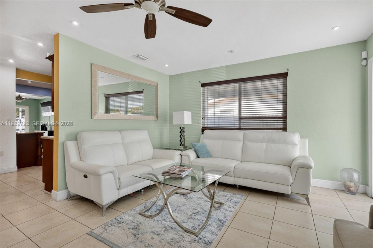 2410 Gulfstream Dr, Miramar, FL 33023 Photo