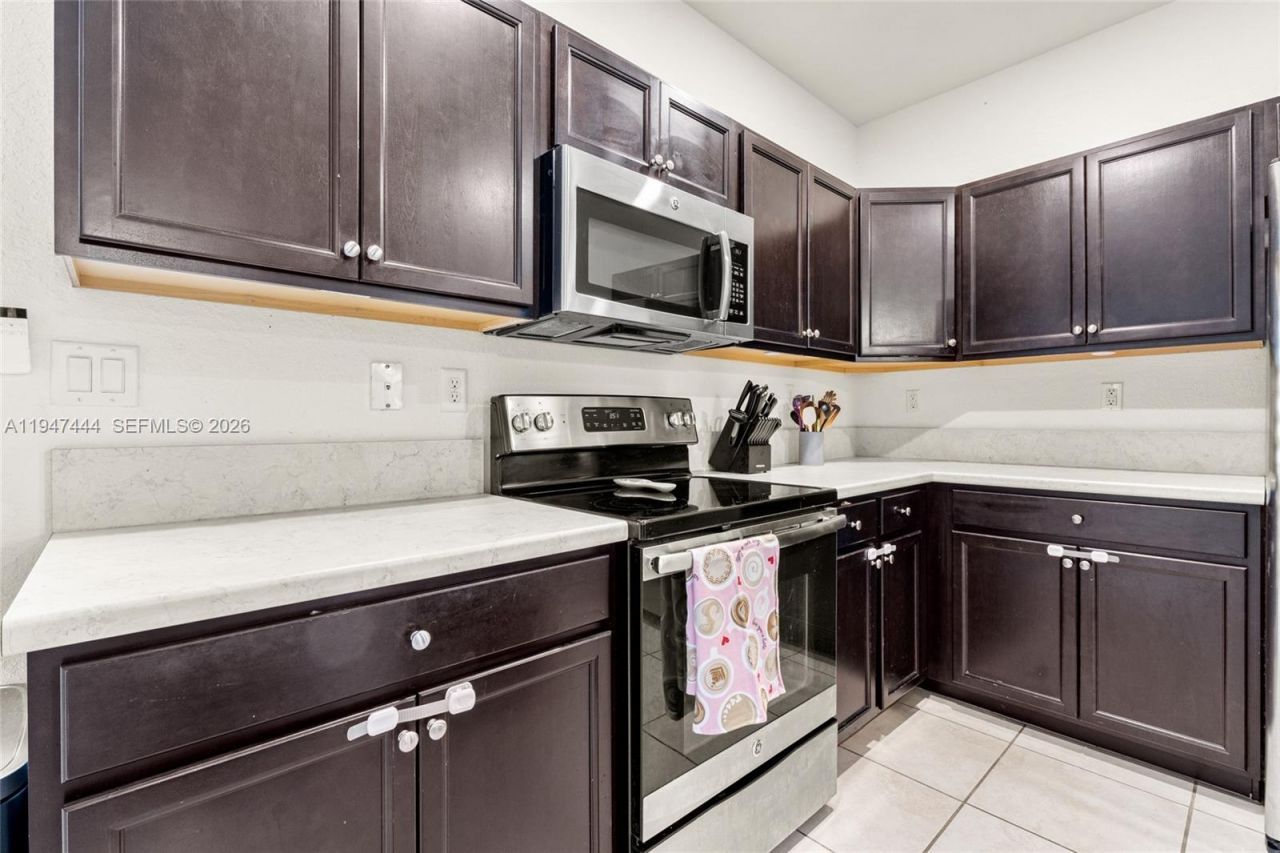 77 NE 37th Pl, Homestead, FL 33033 Photo