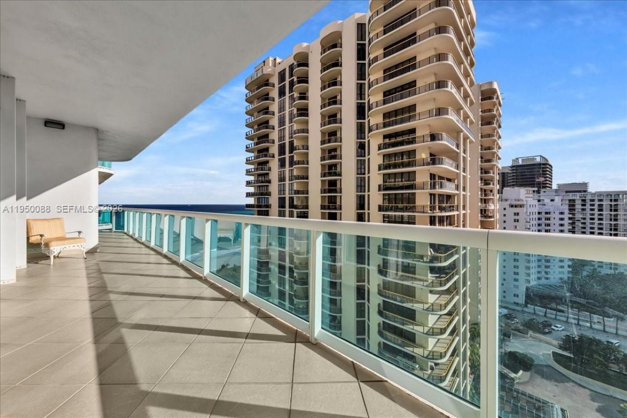 10101 Collins Ave, Unit 16B, Bal Harbour, FL 33154 Photo