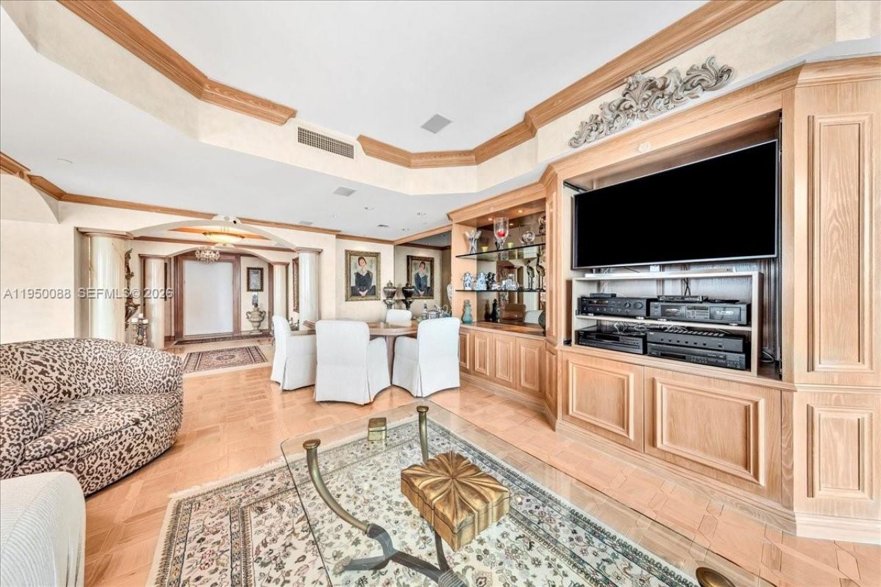 10101 Collins Ave, Unit 16B + CAB, Bal Harbour, FL 33154 Photo