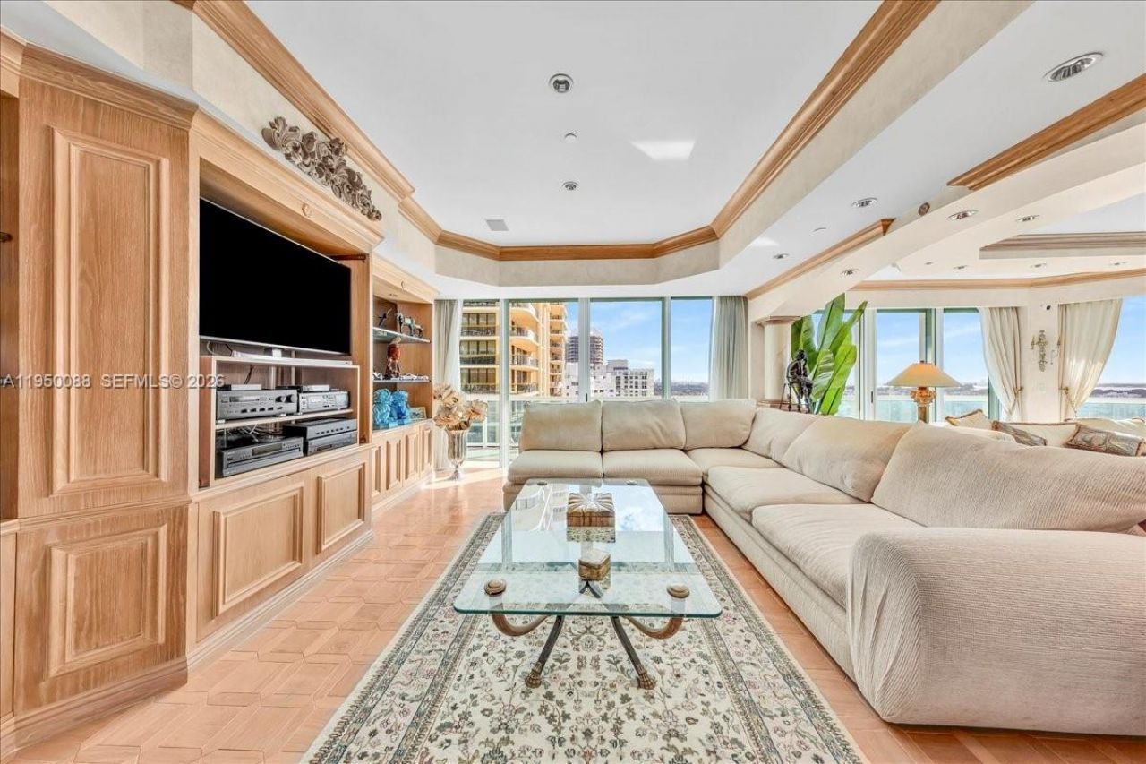 10101 Collins Ave, Unit 16B + CAB, Bal Harbour, FL 33154 Photo