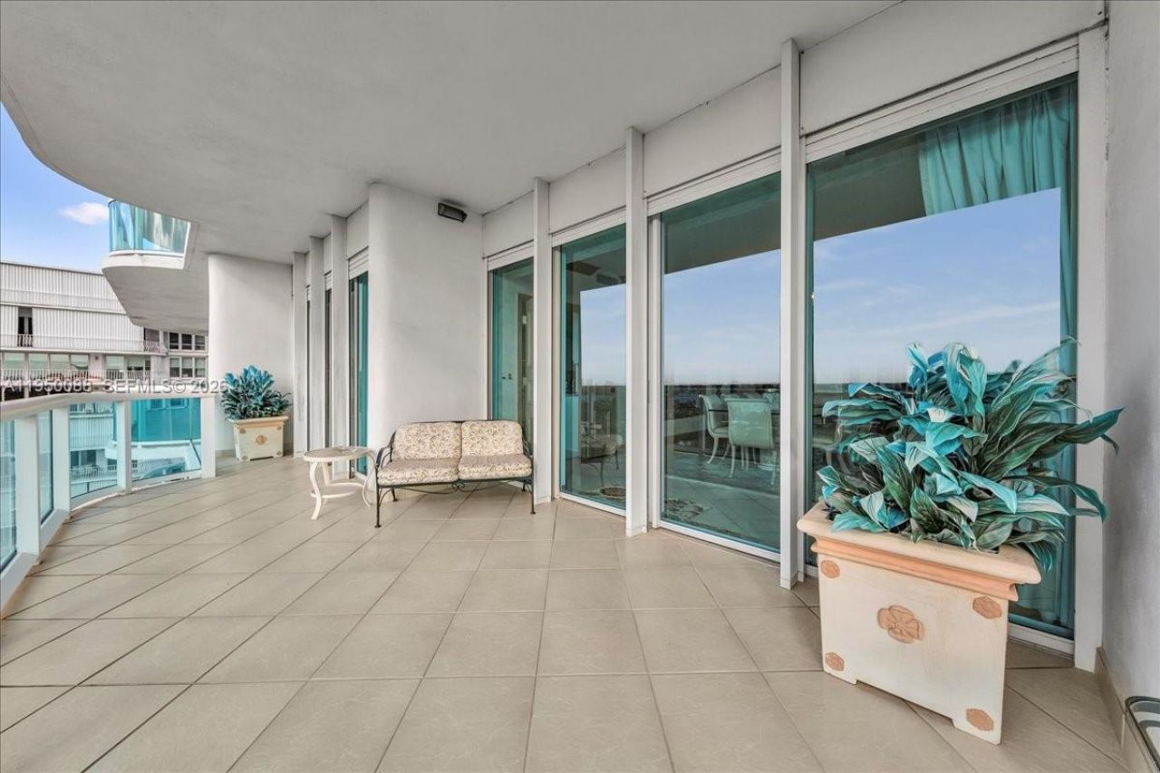 10101 Collins Ave, Unit 16B, Bal Harbour, FL 33154 Photo