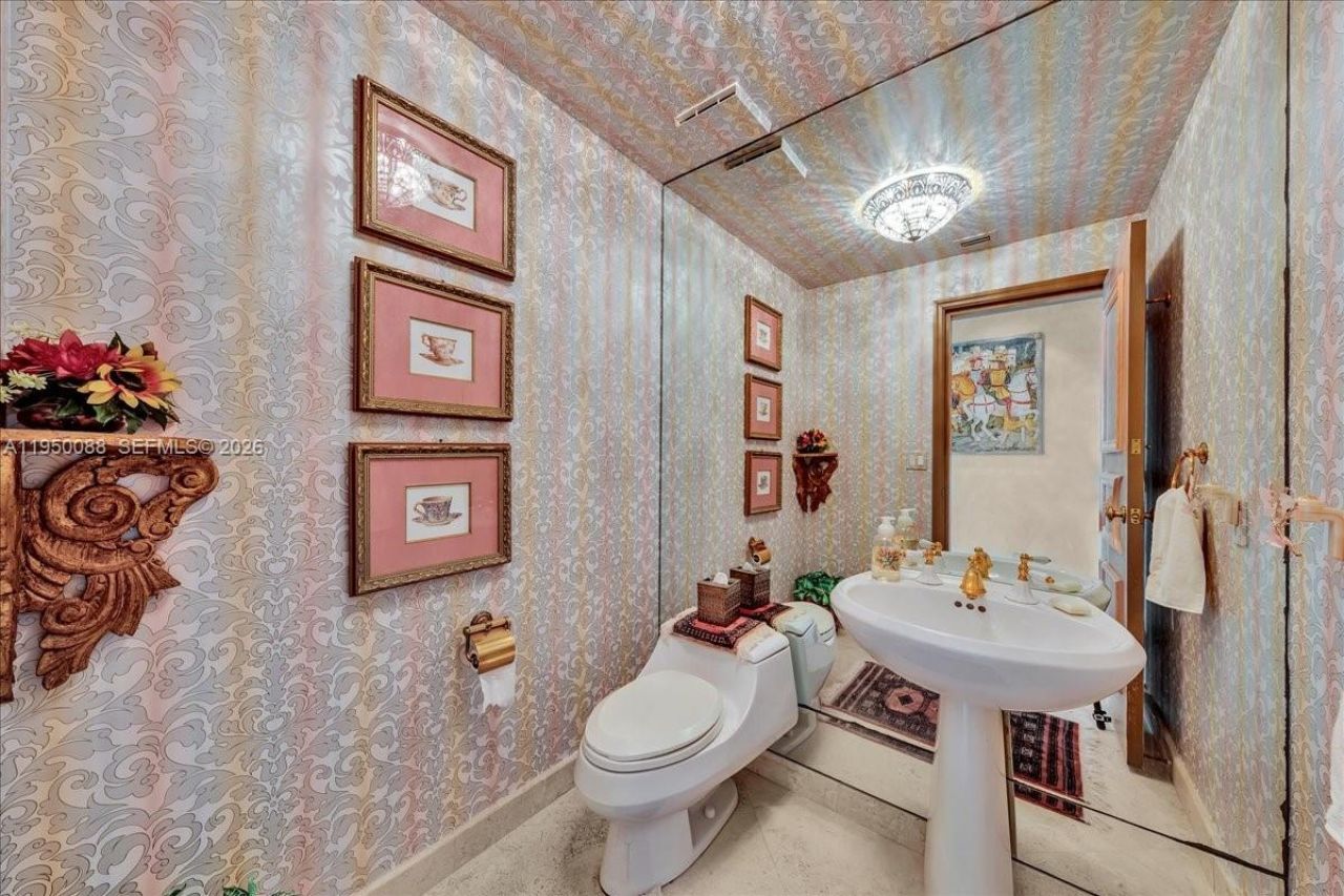 10101 Collins Ave, Unit 16B + CAB, Bal Harbour, FL 33154 Photo