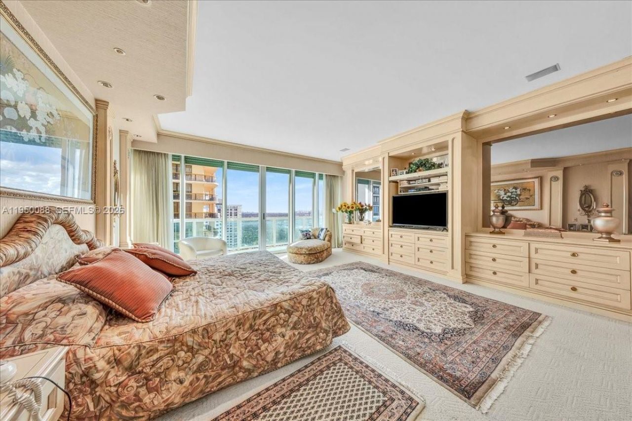 10101 Collins Ave, Unit 16B + CAB, Bal Harbour, FL 33154 Photo