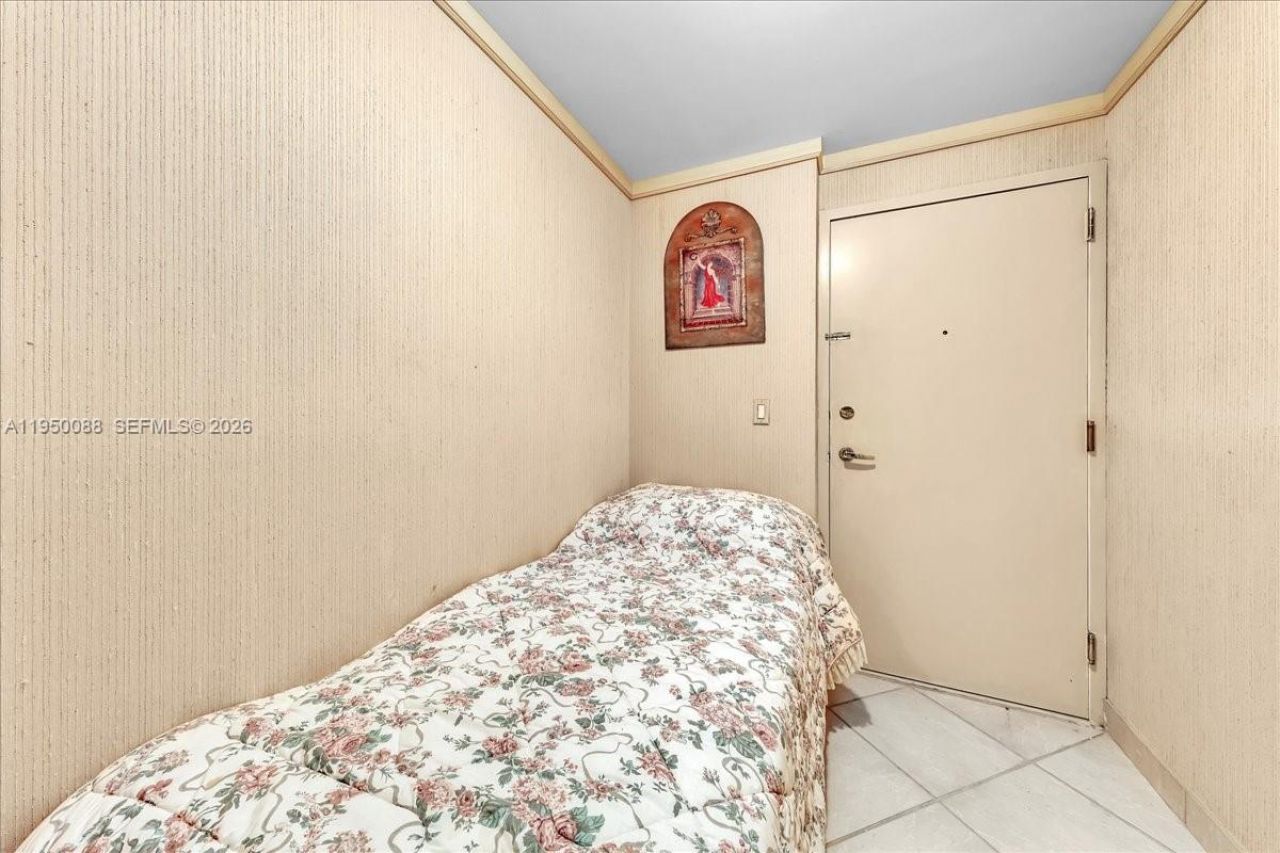 10101 Collins Ave, Unit 16B + CAB, Bal Harbour, FL 33154 Photo