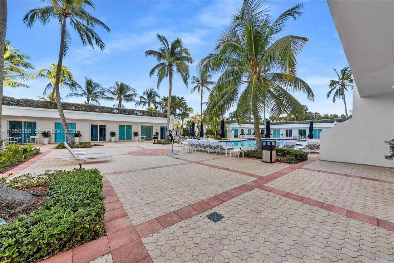 10101 Collins Ave, Unit 16B + CAB, Bal Harbour, FL 33154 Photo