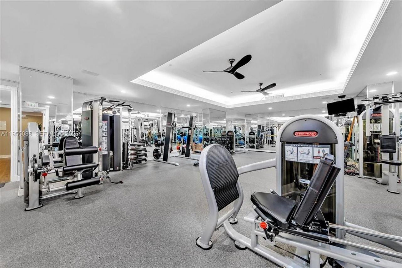 10101 Collins Ave, Unit 16B, Bal Harbour, FL 33154 Photo