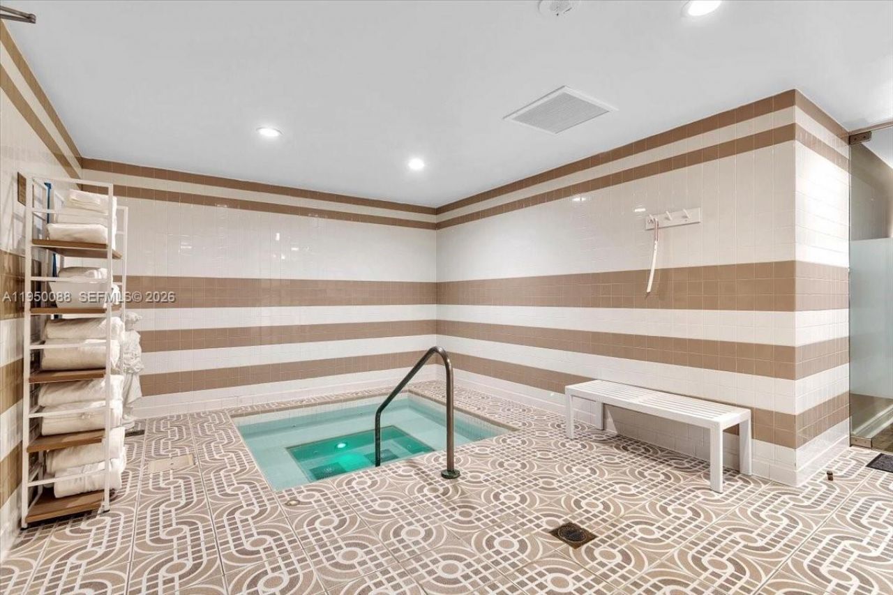 10101 Collins Ave, Unit 16B + CAB, Bal Harbour, FL 33154 Photo