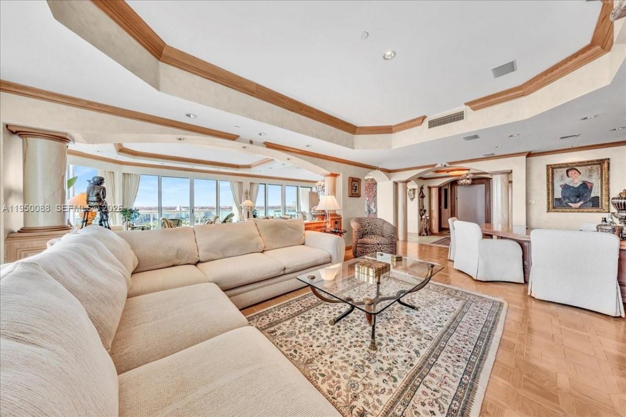 10101 Collins Ave, Unit 16B + CAB, Bal Harbour, FL 33154 Photo