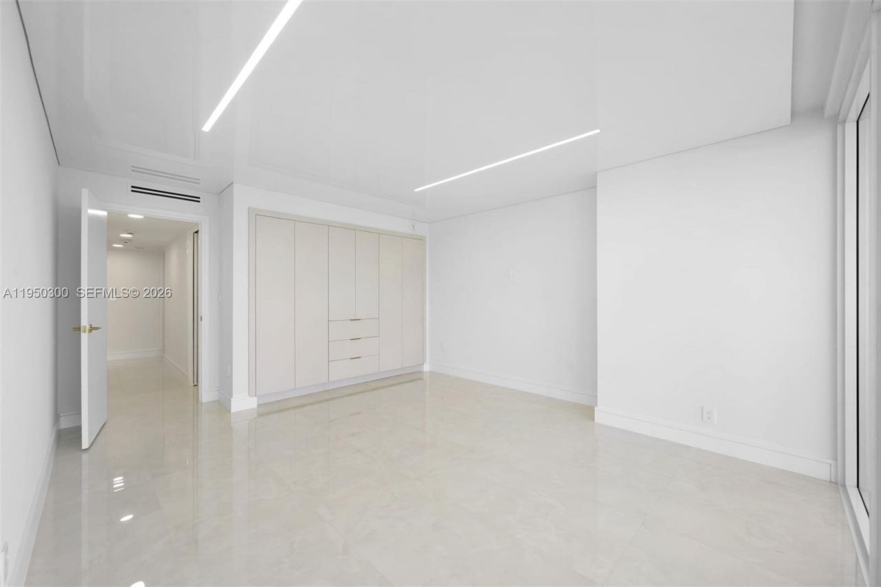 2200 S Ocean Ln, Unit 2204, Fort Lauderdale, FL 33316 Photo