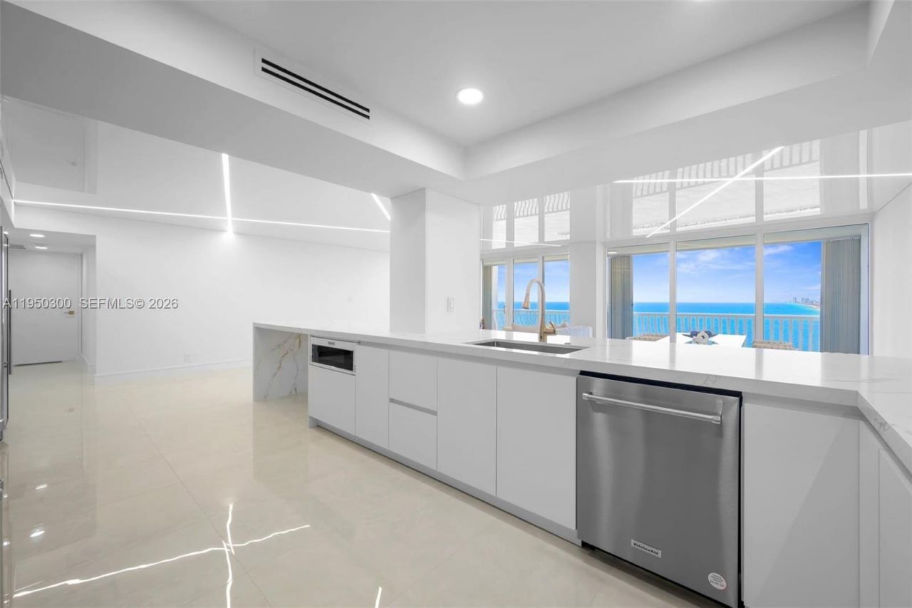 2200 S Ocean Ln, Unit 2204, Fort Lauderdale, FL 33316 Photo