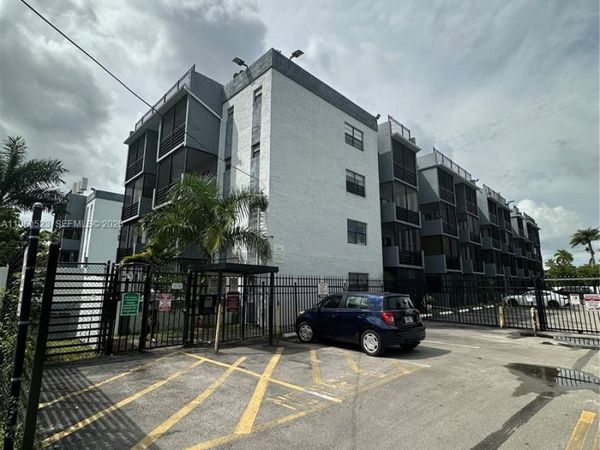 13500 NE 3rd Ct , Unit 408, North Miami, FL 33161