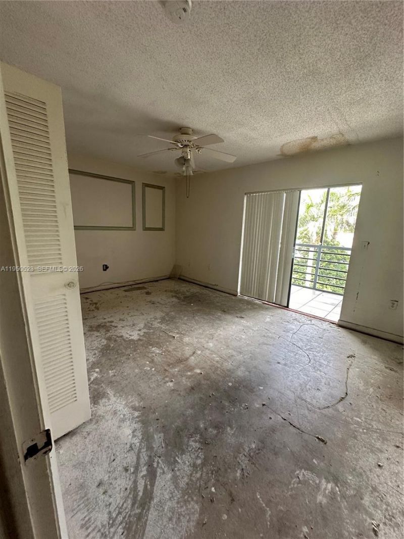 13500 NE 3rd Ct , Unit 408, North Miami, FL 33161 Photo