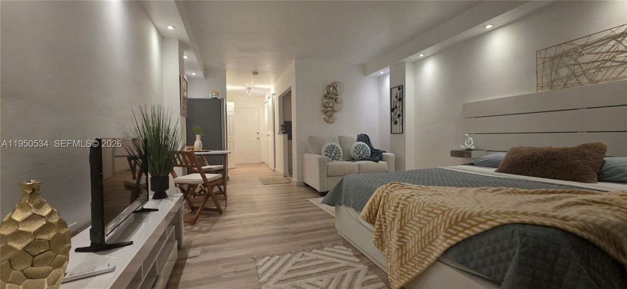 7904 West Dr, Unit 1004, North Bay Village, FL 33141 Photo