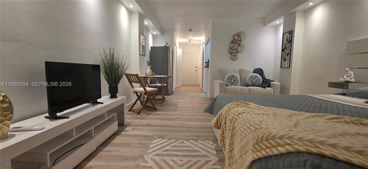 7904 West Dr, Unit 1004, North Bay Village, FL 33141 Photo