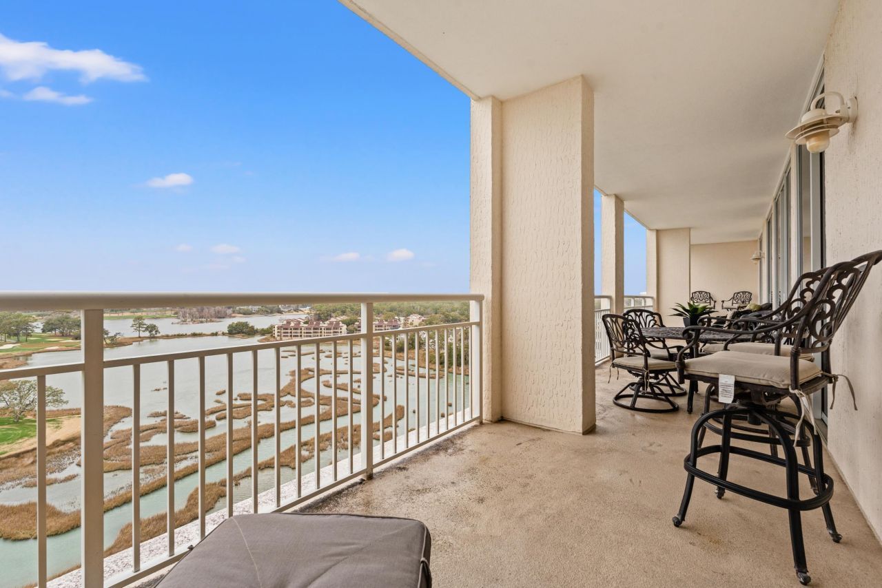 9547 Edgerton Dr. Photo 27