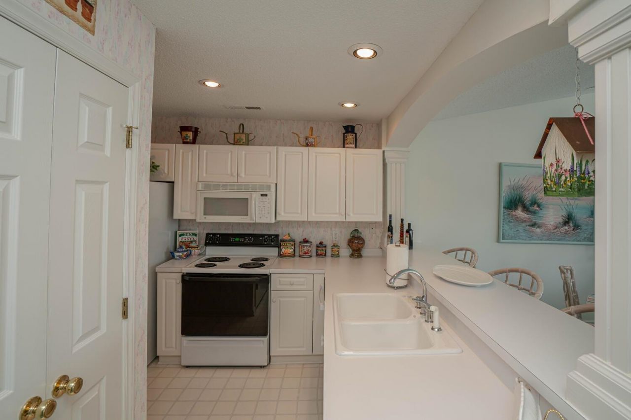 4625 Lightkeepers Way  Photo 13