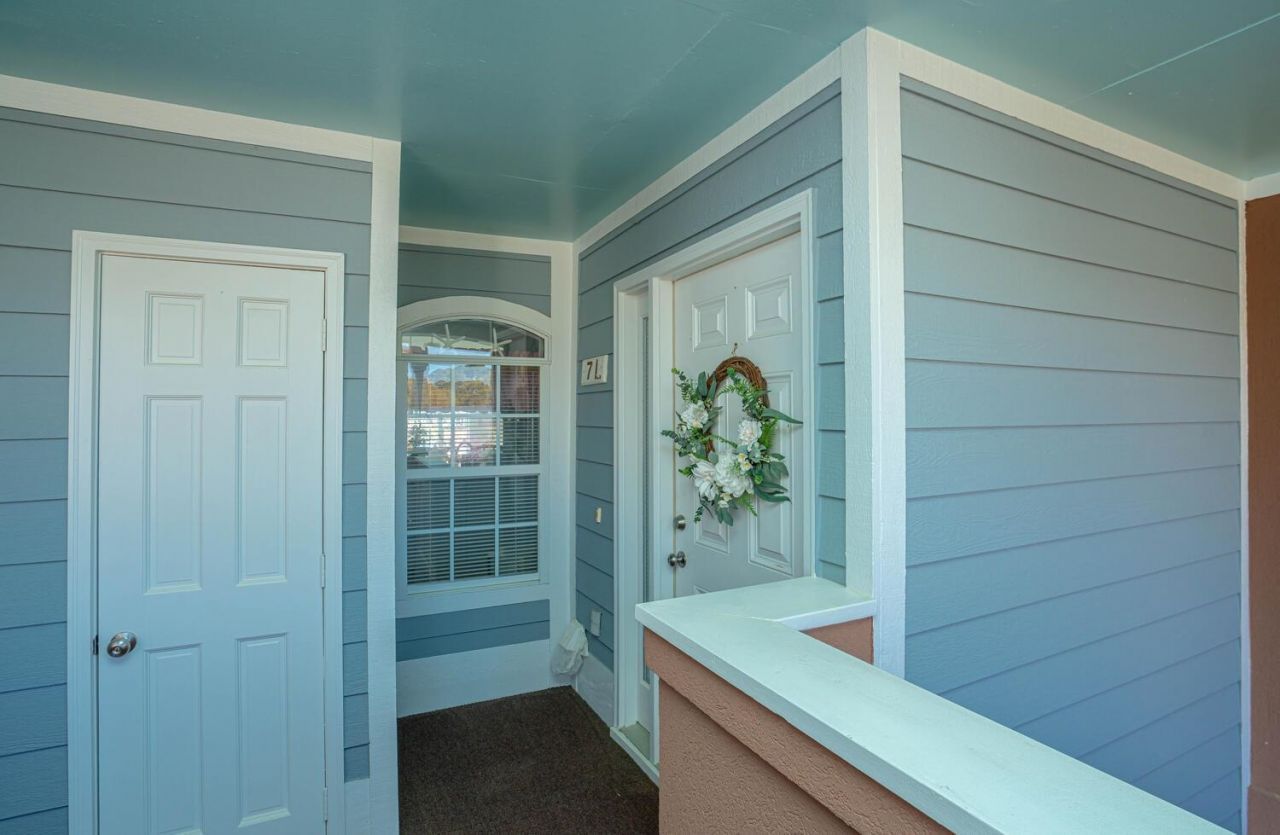 4625 Lightkeepers Way  Photo 4