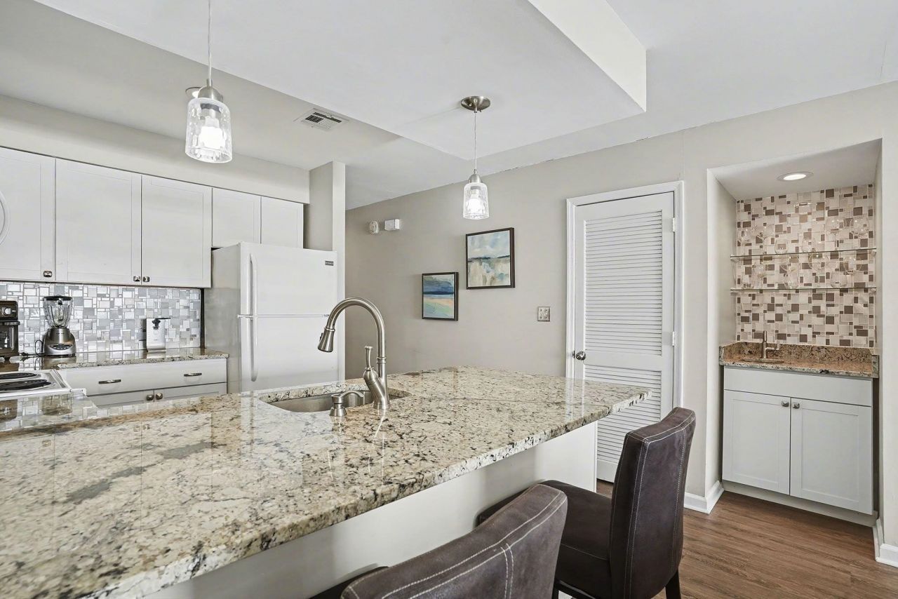 807 S Ocean Blvd. Photo 11