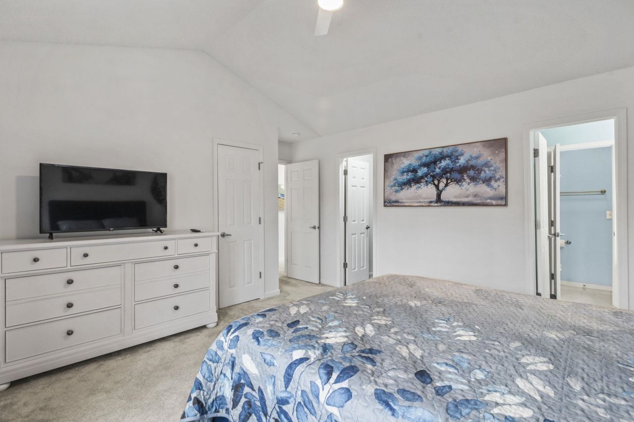 537 Uniola Dr. Photo 20