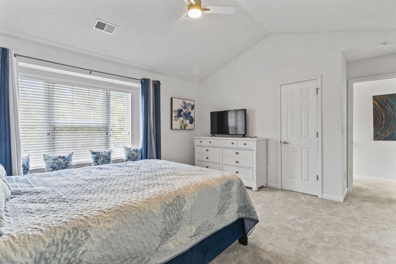 537 Uniola Dr. Photo 23