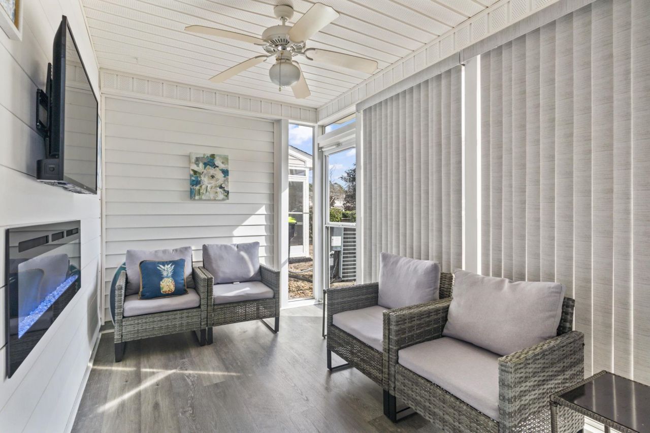 537 Uniola Dr. Photo 30