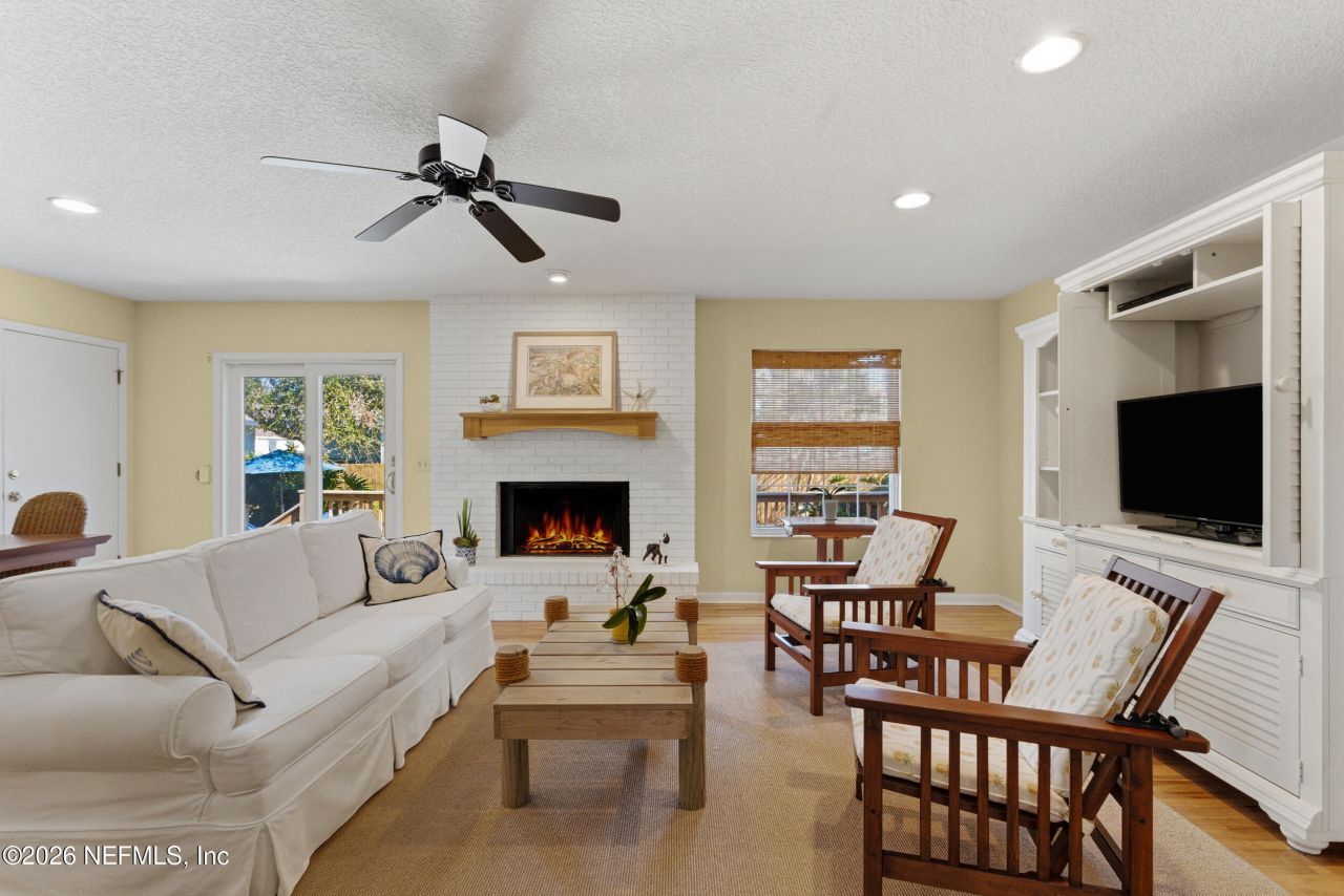 3001 1st Street S, Jacksonville Beach, FL 32250 Photo