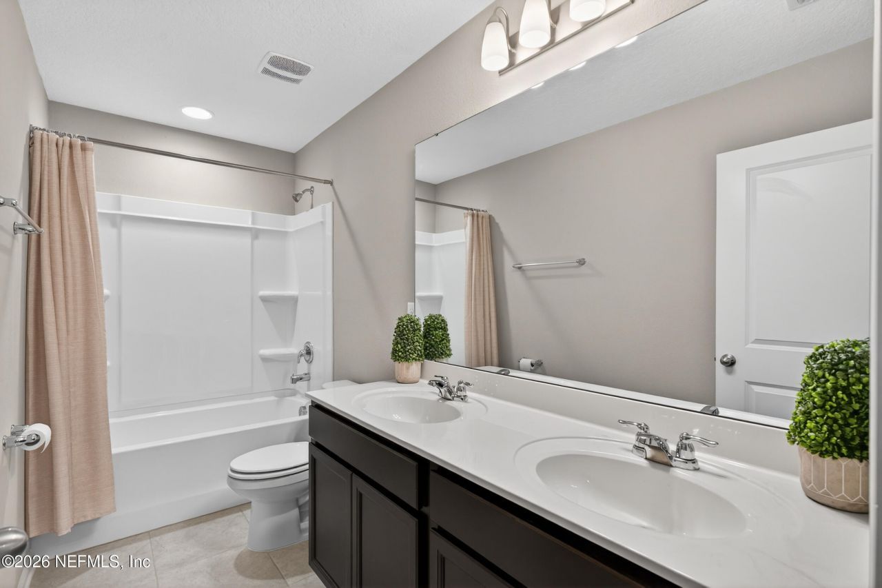 688 Sycamore Way, Orange Park, FL 32073 Photo