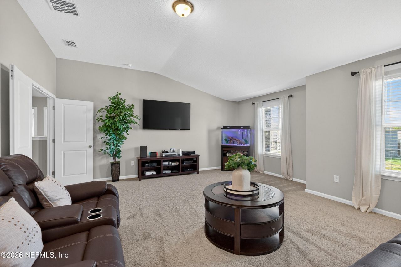 688 Sycamore Way, Orange Park, FL 32073 Photo