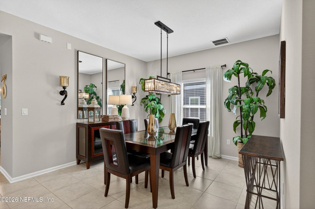 688 Sycamore Way, Orange Park, FL 32073 Photo