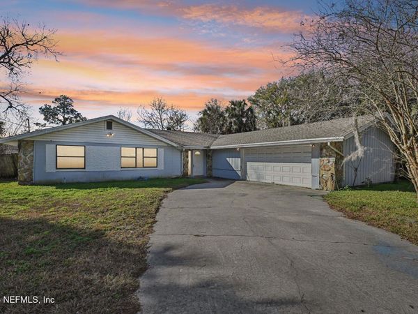 2914 CARLEON Road, Jacksonville, FL 32218