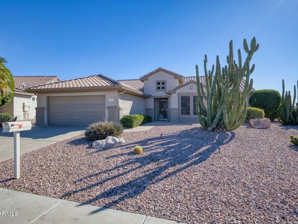 16047 W SANDIA PARK Drive, Surprise, AZ 85374