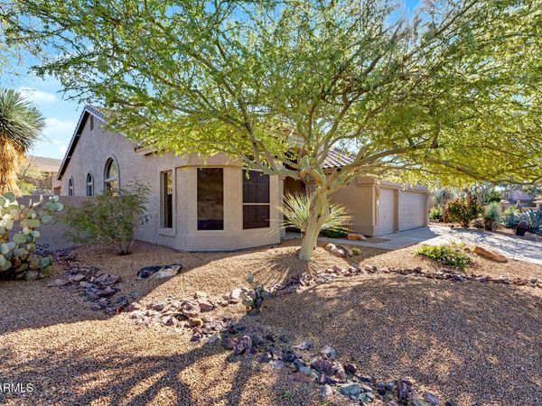 3827 N LADERA, Mesa, AZ 85207