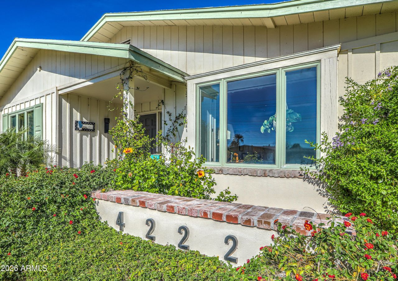 4222 E CALLE REDONDA Phoenix, AZ 85018