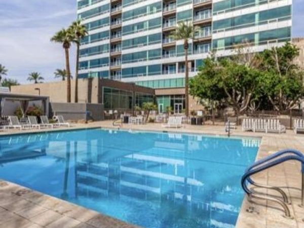1 E LEXINGTON Avenue, Unit 809, Phoenix, AZ 85012