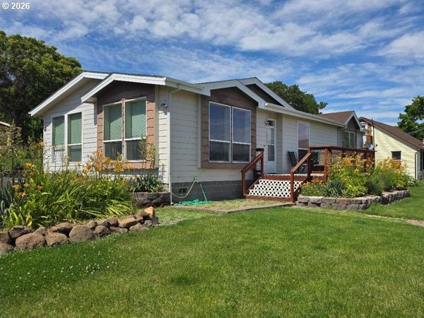 624 Dufur AVE, Maupin, OR 97037