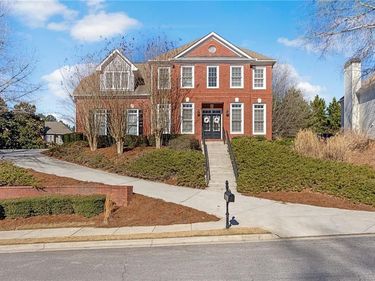 3236 Copper Creek Lane NE, Buford, GA 30519