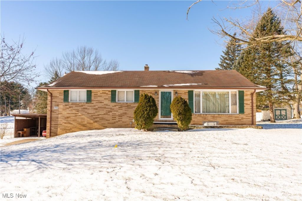 1945 Fairbrook Avenue Ne, East Canton, OH 44730 Main Photo