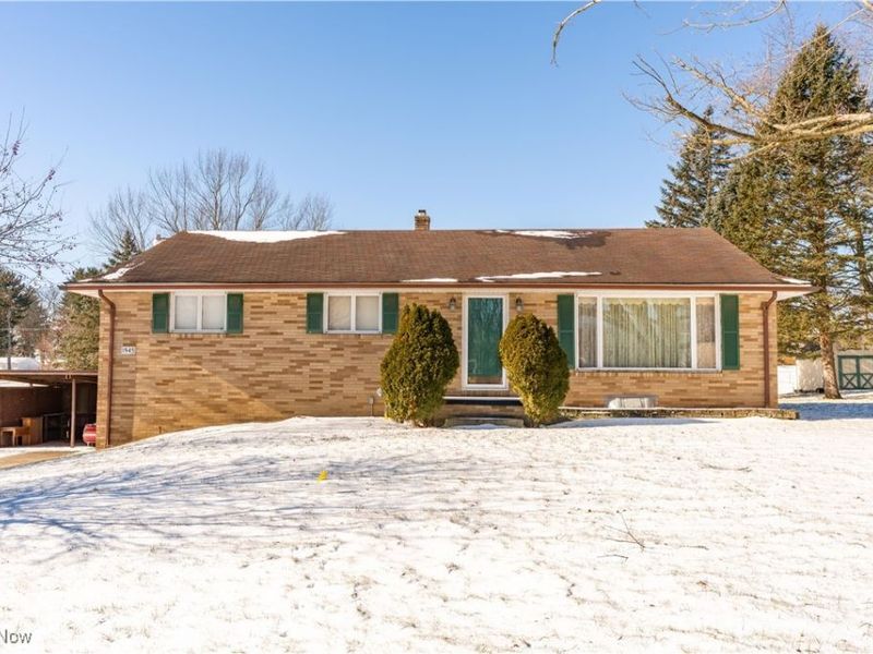 1945 Fairbrook Avenue NE, East Canton, OH 44730 Photo 1