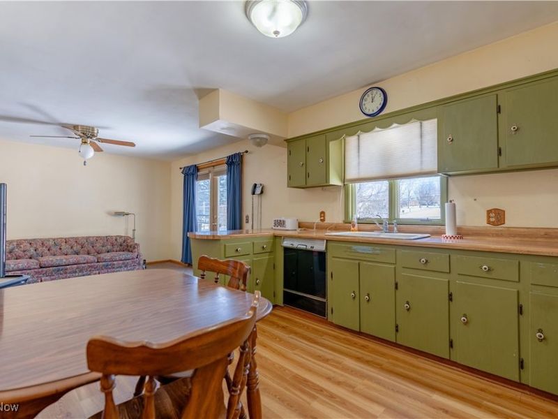 1945 Fairbrook Avenue NE, East Canton, OH 44730 Photo 13