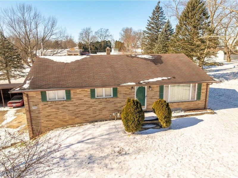 1945 Fairbrook Avenue NE, East Canton, OH 44730 Photo 3